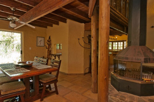 Greenfire Lodge Hazyview eetkamer binnen